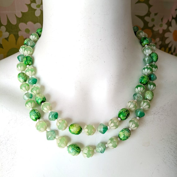 Lovely Vintage 50s 60s Green Beaded 2-Strand Neck… - image 7