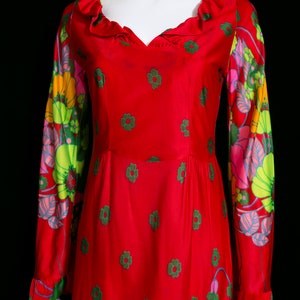 WOW Gorgeous Vintage 70s Red Green Flower Power Long Sleeve Maxi Dress image 3