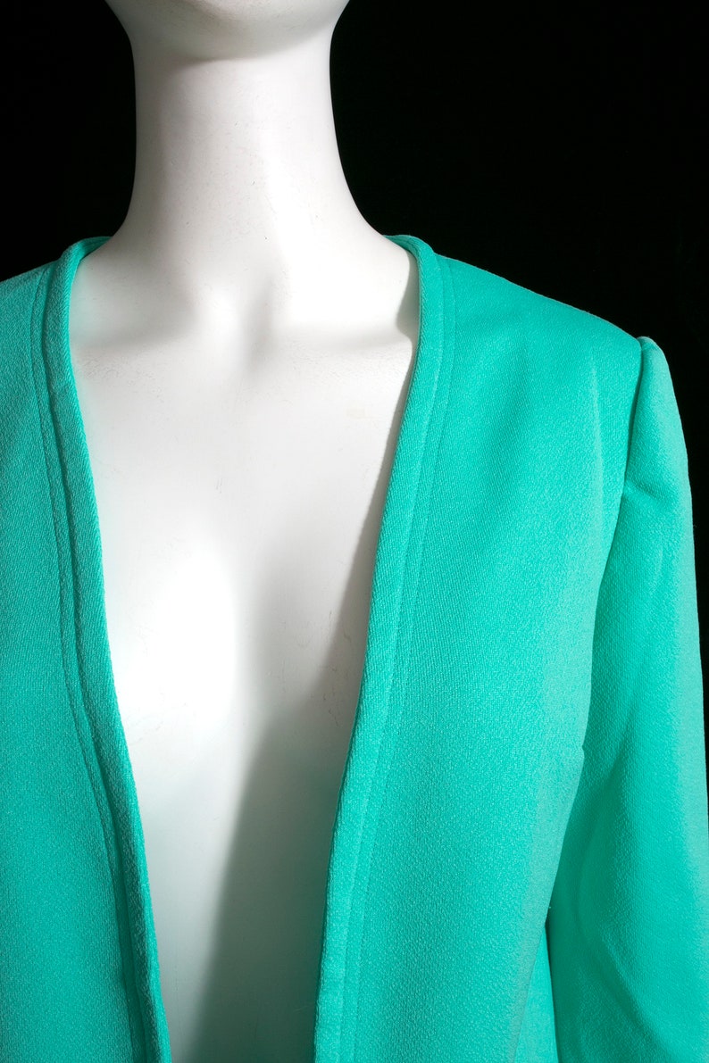 Fab Vintage 60s 70s Light Minty Shamrock Green Two-Piece Skirt Set image 4