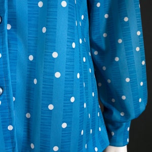 Pop Art Vintage 70s Blue & White Polka Dot Long Sleeve Collared Button Down Shirt PLUS SIZE image 6