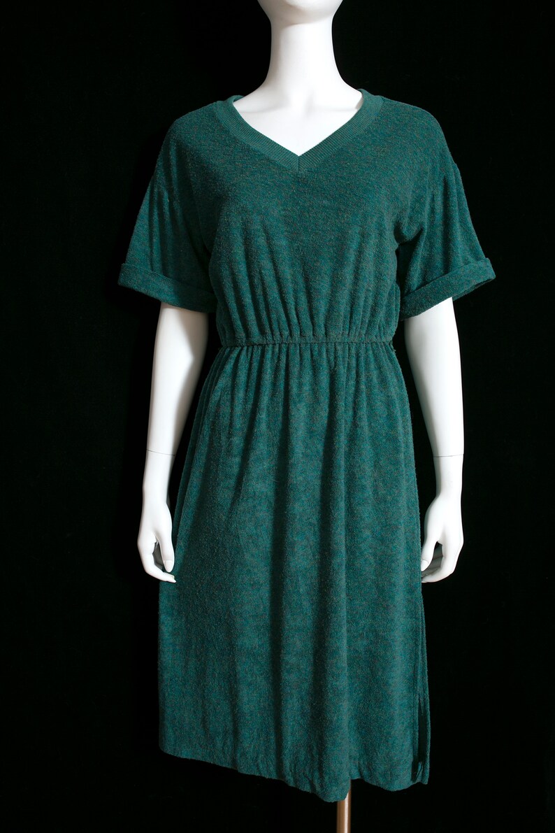 Robe de jour confortable en tissu éponge chiné vert des années 70 et 80 à taille élastique image 2