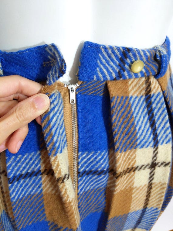 VINTAGE 60s 70s BRIGHT BLUE WHITE EMBROIDERED MOD SLEEVELESS WOOL DRESS 8