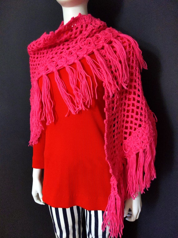 Absolutely Lovely Vintage 60s 70s Pink Shawl with… - image 4