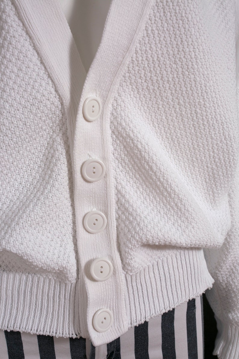 Cool Vintage 80s 90s White Oversized Vibes Cardigan Sweater image 3