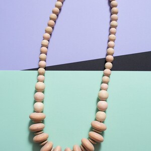 Fashionable Vintage 80s Natural Pastel Wood Beaded Chunky Statement Necklace image 4