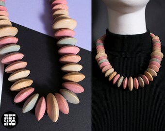 Stylish Vintage 80s Natural Pastel Wood Beaded Chunky Statement Necklace