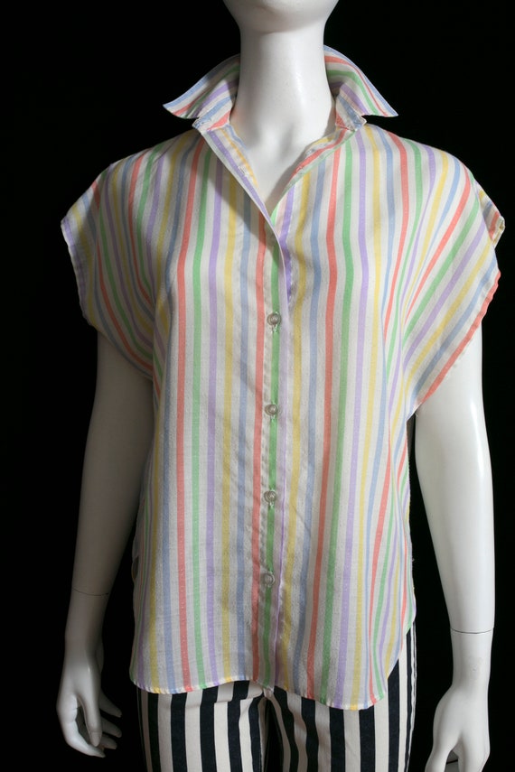 Cool Vintage 80s Pastel Rainbow Stripe Button Dow… - image 2