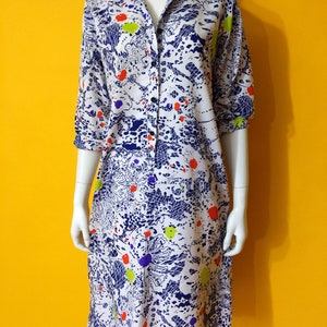 Interesting Vintage 60s 70s Blue White Abstract Pattern Shirt Dress by Shapely Classic image 3
