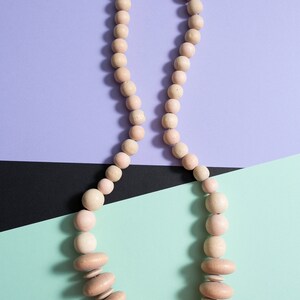 Fashionable Vintage 80s Natural Pastel Wood Beaded Chunky Statement Necklace image 8
