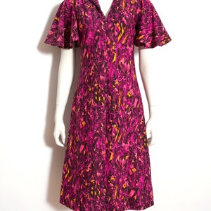 Fantastic Psychedelic Vintage 60s 70s Magenta Purple Pink Abstract Patterned Dress with Flutter Sleeves image 6