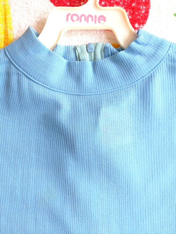 DEADSTOCK Vintage 70s Light Blue Ribbed Sleeveles… - image 4