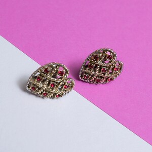 Sweet Vintage Silver Heart Earrings with Red Rhinestones Screwback image 6