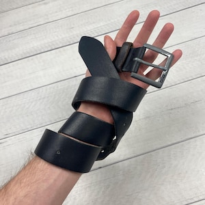 Levi’s vintage leather belt