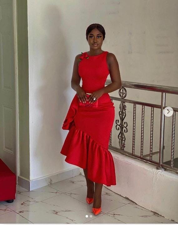 Beautiful red Asymmetric Christmas dress with flare, , wedding dress, wedding, Women's outfit, prom, lady in red. Beautiful red Asymmetric Christmas dress with flare, , wedding dress, wedding, Women's outfit, prom, lady in red.