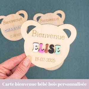 Carte naissance colorée bébé personnalisée en bois, Souvenir de naissance, Cadeau de Naissance, Carte bienvenue bébé personnalisable