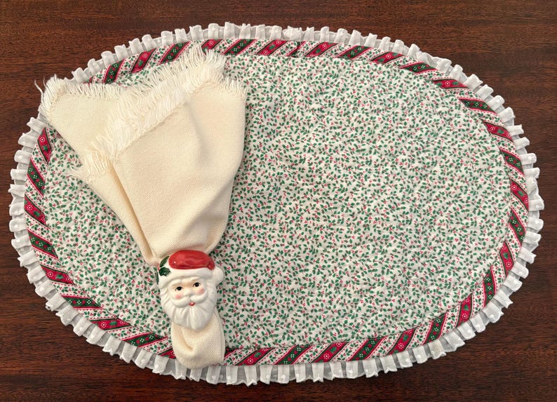 Holiday Placemats - Set of Six, Quilted and Reversible image 2