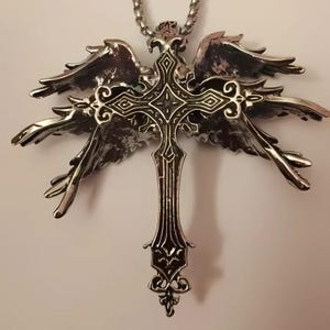 Angel Wings Cross Pendant Necklace – Retro Gothic Punk Amulet Jewelry for Men & Women, Lucky Travel Charm Gift