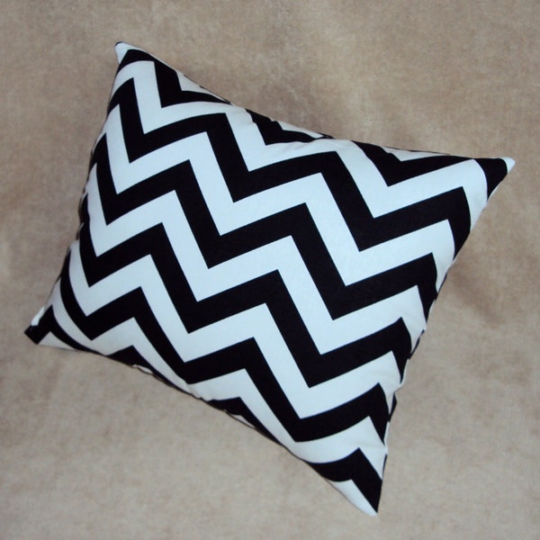 18x12 Black and White Chevron Zig Zag Decorative Lumbar Pillow Cover