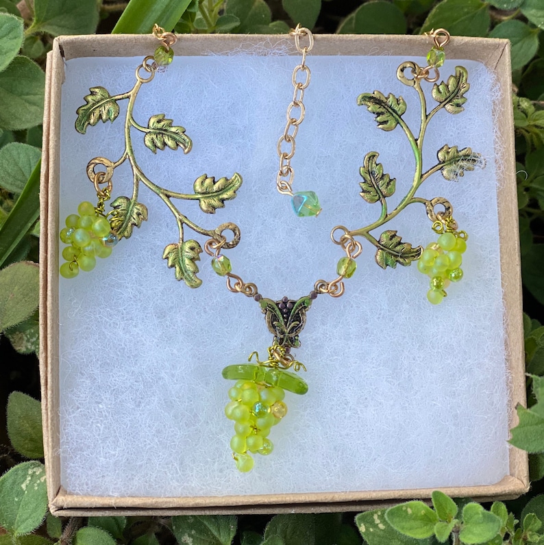 Red Grapes Necklace with Handmade Glass Grape Bunches and Hand Tinted Brass Branches image 6