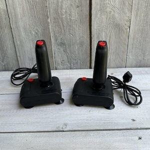 Vintage Joystick SVI Spectravideo Quickshot 1 Set Of 2 (works with Atari clones)