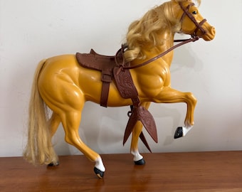 Vintage 1980 Barbie Dallas Horse Palomino Western Saddle Bridle 11.5 Inch Toy