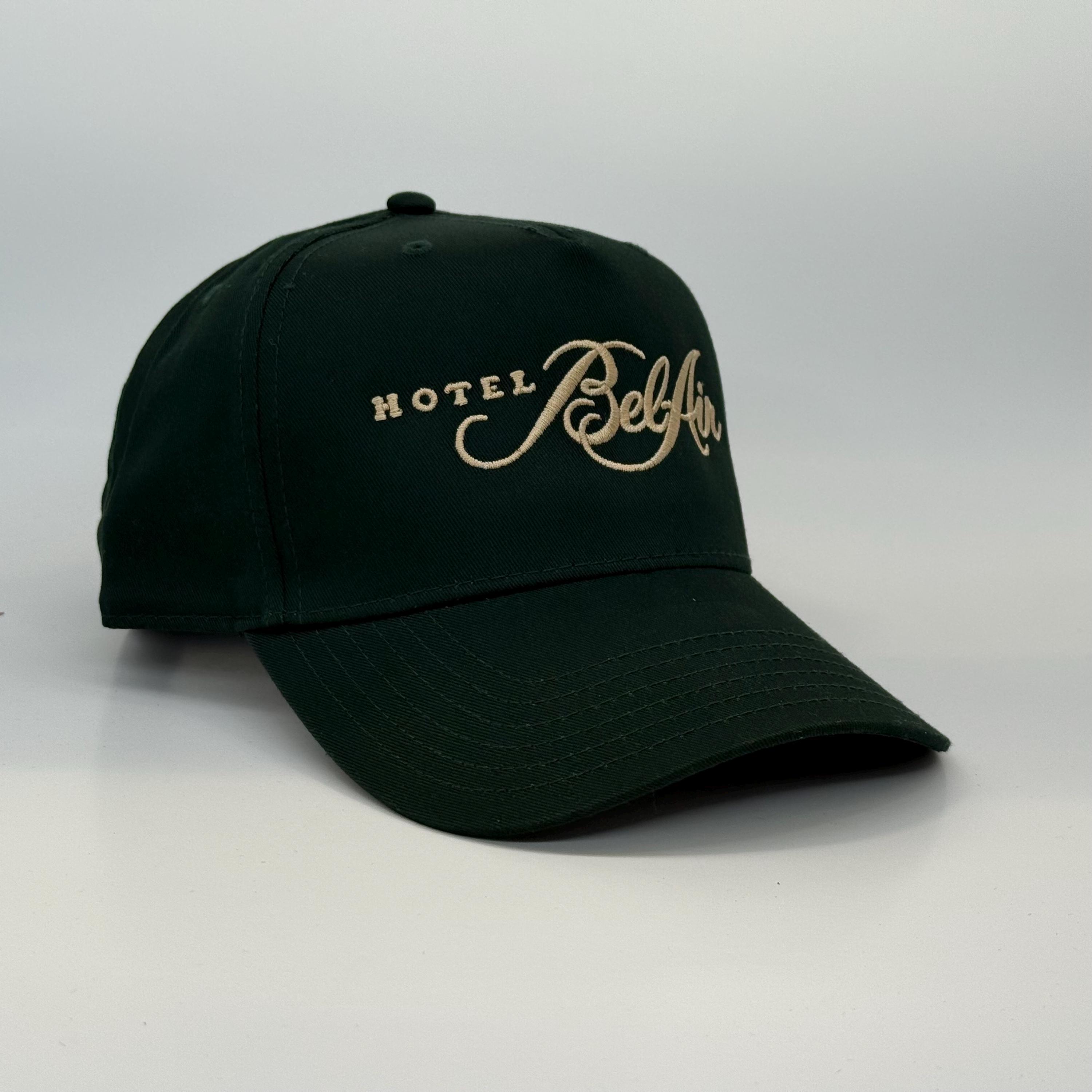 Cappello Snapback SPLY Hotel Bel-Air - Verde Scuro Con Ricamo Oro - Ispirato Alla West Coast