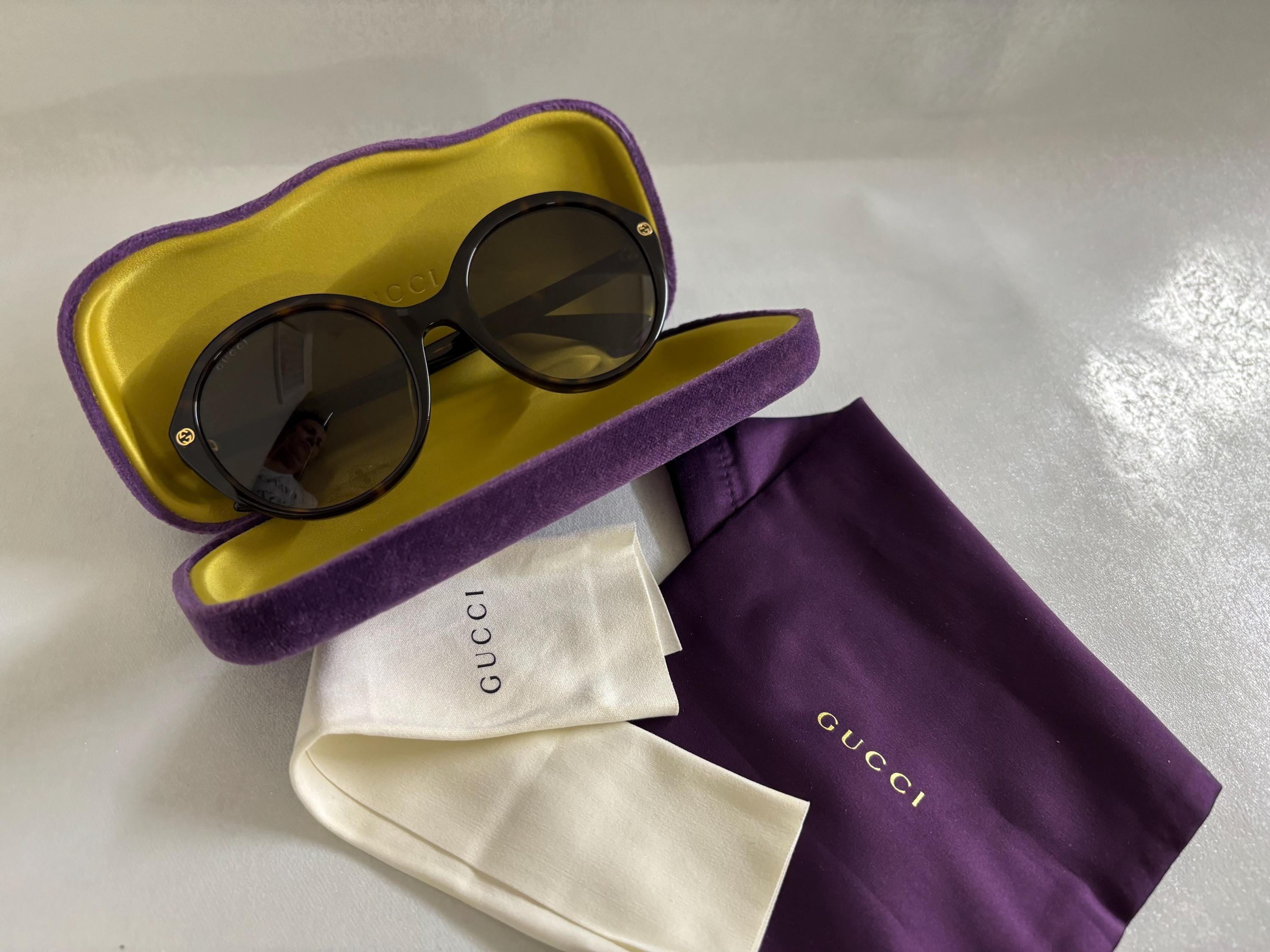 Vintage Gucci GG0023S Sunglasses – Round Havana Frame, 55mm  display picture 1