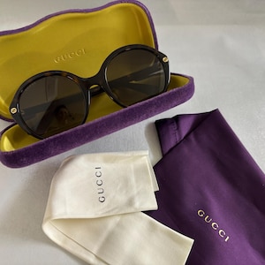 Vintage Gucci Sunglasses – Round Havana Frame, Brown Gradient Lens