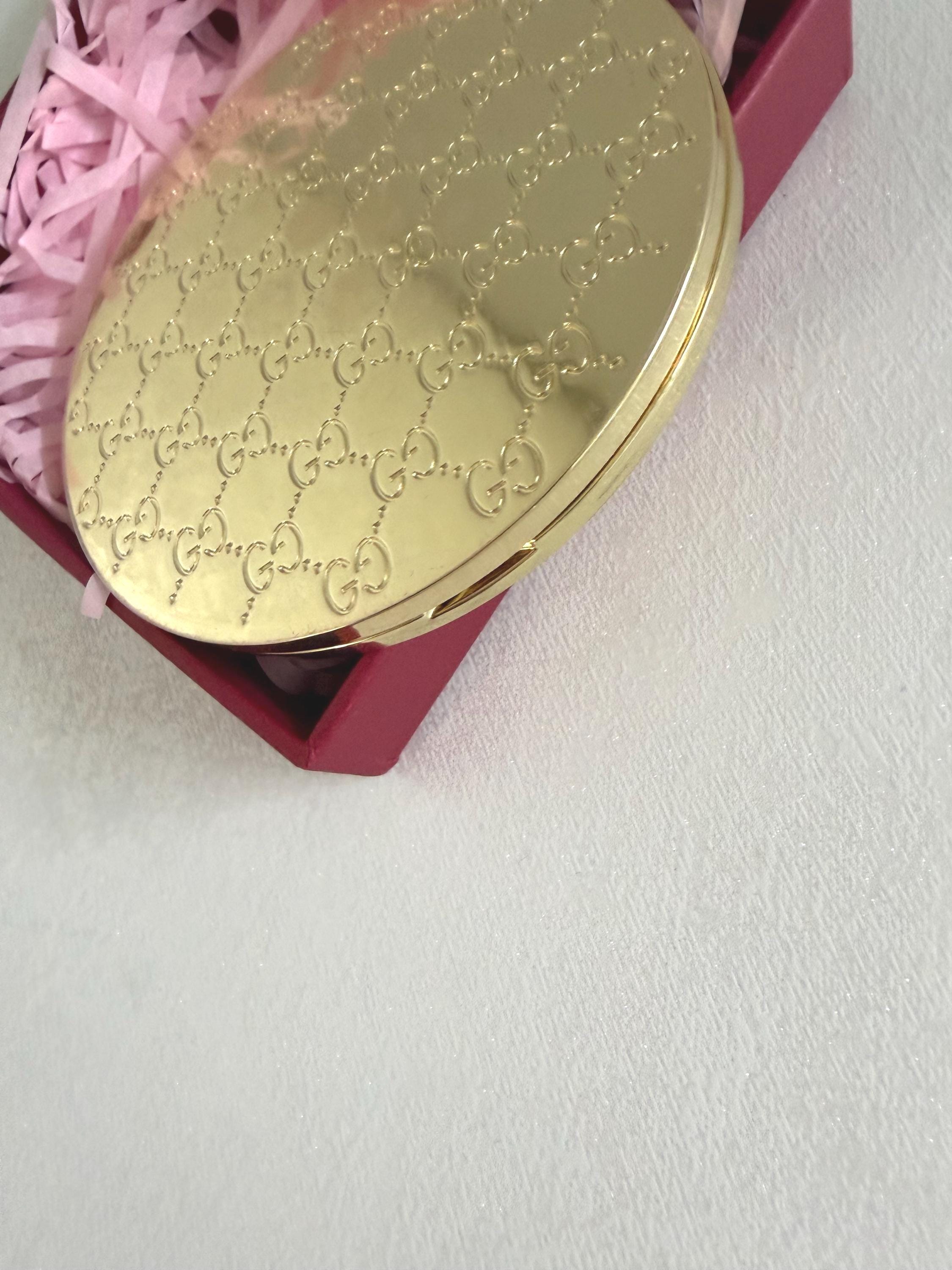 Gucci Floral Compact Mirror in Gold and Pink Gucci Compact Makeup Mirrors for sale | eBay main image 3