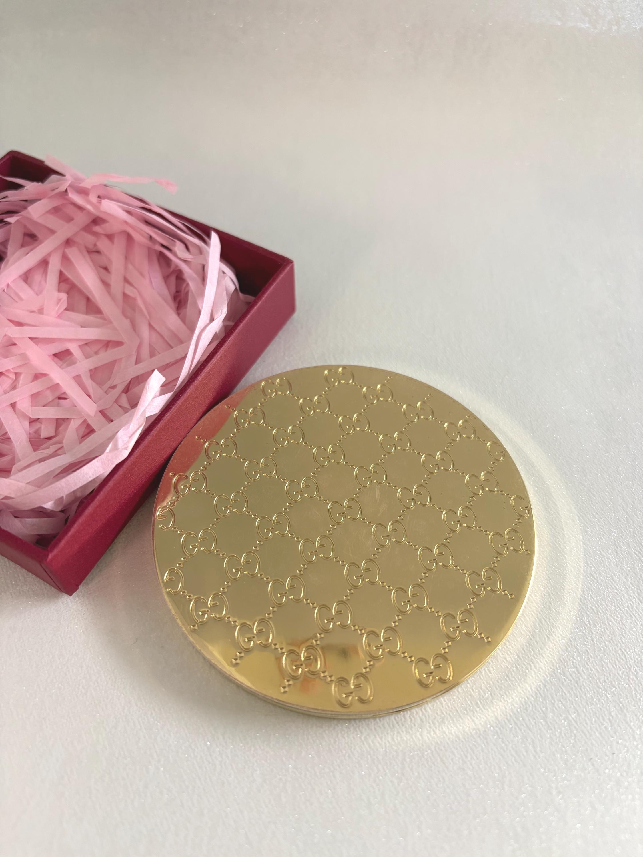 Gucci Gold Compact Mirror – Dual Sided Luxury Travel Accessory - Etsy