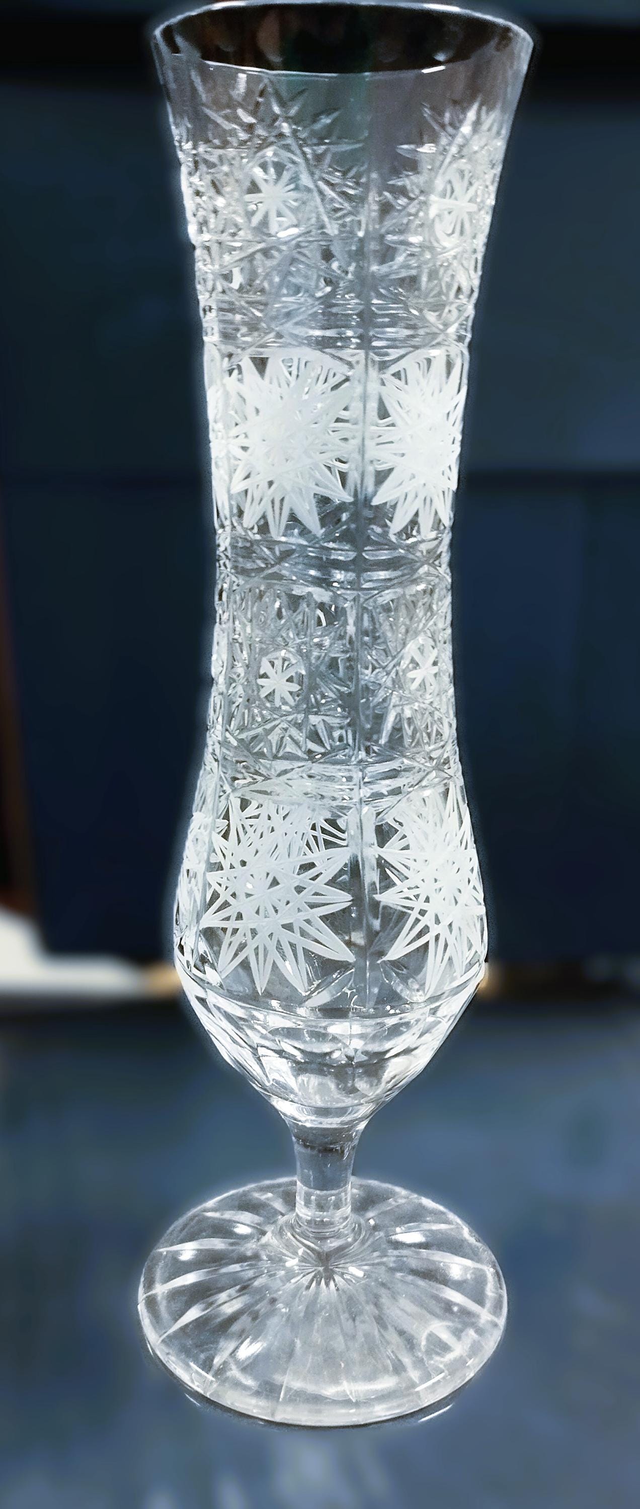 ボヘミアングラス　ハンドカット　花瓶 チェコのハンドカットクリスタル花瓶 - ボヘミアンガラス (21 cm