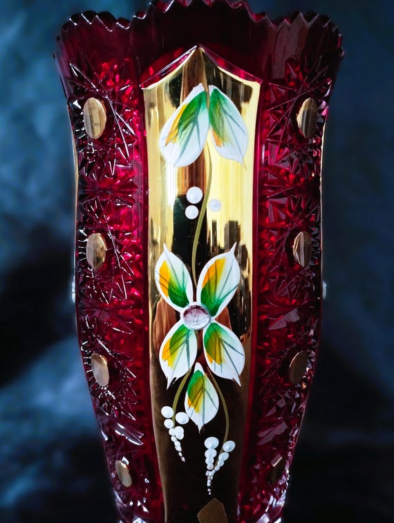 チェコボヘミアクリスタルガラス - カットクリスタルレッド花瓶 21 cm