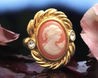 Vintage Avon Cameo Ring: Rhinestone Accent, Size 6.75