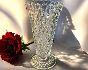 Vintage Diamond Cut Crystal Vase - 8" Sparkle Decor
