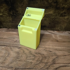 Scatola per sigarette con coperchio magnetico