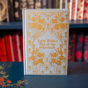 Emily Wildes Karte der Anderslande | Benutzerdefiniertes Rebound-Buch | Special Edition, Handarbeit, Folie, Heather Fawcett