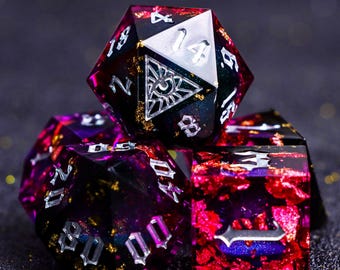 Liquid Core DnD ダイスセット（ロールプレイングゲーム用）、ダンジョンズ＆ドラゴンズ ダイスセット（Dndギフト用）、ボルカニックパープル ダイスセット