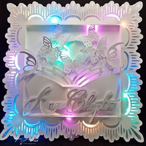 Scheda luminosa A New Chapter, libro aperto e farfalle TF0637, file di taglio in formato SVG, silhouette Cameo, ScanNCut, Cricut