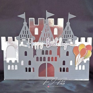 Carte château d’anniversaire en couches TF0537, fichiers de coupe SVG, Silhouette Cameo, ScanNCut, Cricut