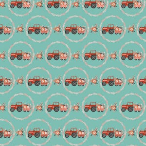 Pode incluir: Um padrão repetitivo sobre um fundo azul-turquesa apresenta tratores vermelhos com detalhes florais e grinaldas de folhas brancas. Os tratores têm rodas pretas e puxam uma carroça cheia de flores. Os elementos florais incluem flores rosa, laranja e brancas.