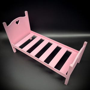 Cama para casa de muñecas - Muebles para muñecas - Elige tus colores - Escala 1:6 imagen 2