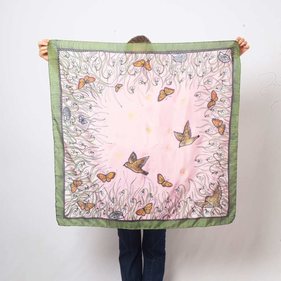 LEEZ Floral Drawing Square Silk Scarf