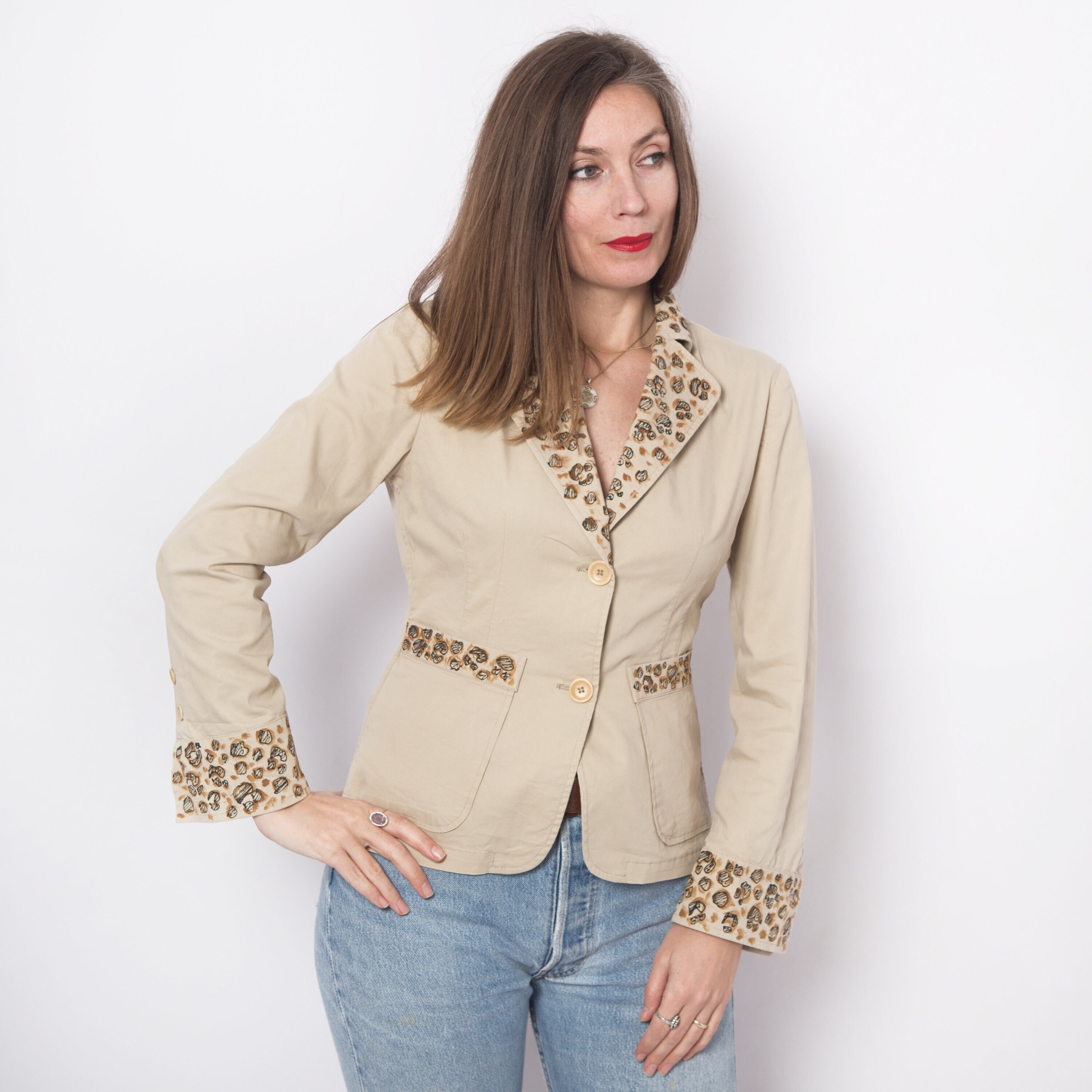 ジャケット Cotton and viscose blazer with animalier print lining Leopard Jacket Upcycled Cotton Blazer Hand Painted Spring