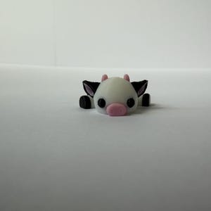 Cute 3D Printed Articulated Mini Pocket Pet Animal (Cow) Flexi Toy - Sensory Toy - ADHD Fidget - Party Favors - Cute and Fun Design