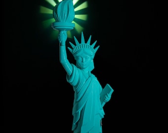 Veilleuse torche de la Statue de la Liberté - Lampe Lady Liberty - Lampe d'accentuation Freedom Flame - Cyan-vert-bleu par défaut - Couleurs personnalisées disponibles