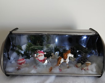 Christmas Decor Santa Night Out Repurpose Bread Box handmade by me ooak