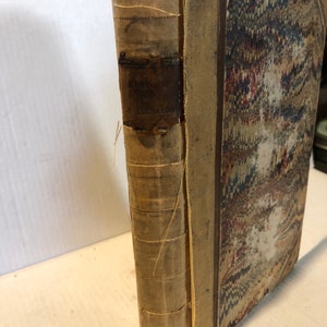 1848 / Historia europea de las civilizaciones por M F Guizot / 14 conferencias / Libro antiguo / Muy buen estado