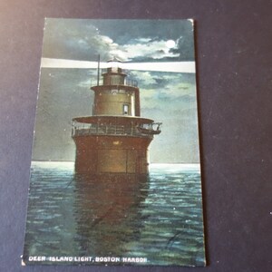Boston Harbor Deer Island Light- Postal vintage sin usar San Valentín e hijos Destino de vacaciones de la década de 1940 Condición coleccionable Luz de luna