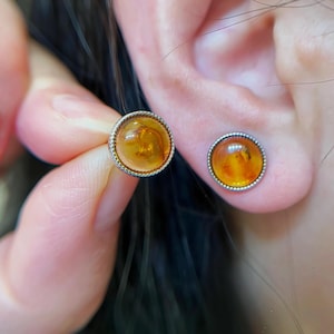 Vintage Amber Stud Oorbellen Retro Ronde Harsstekers Honinggele Bezel Set Oorbel Antieke Stijl Boho Post Sieraden Minimalistisch Cadeau