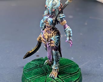 Raven Claw Skull Hunter 32mm scale